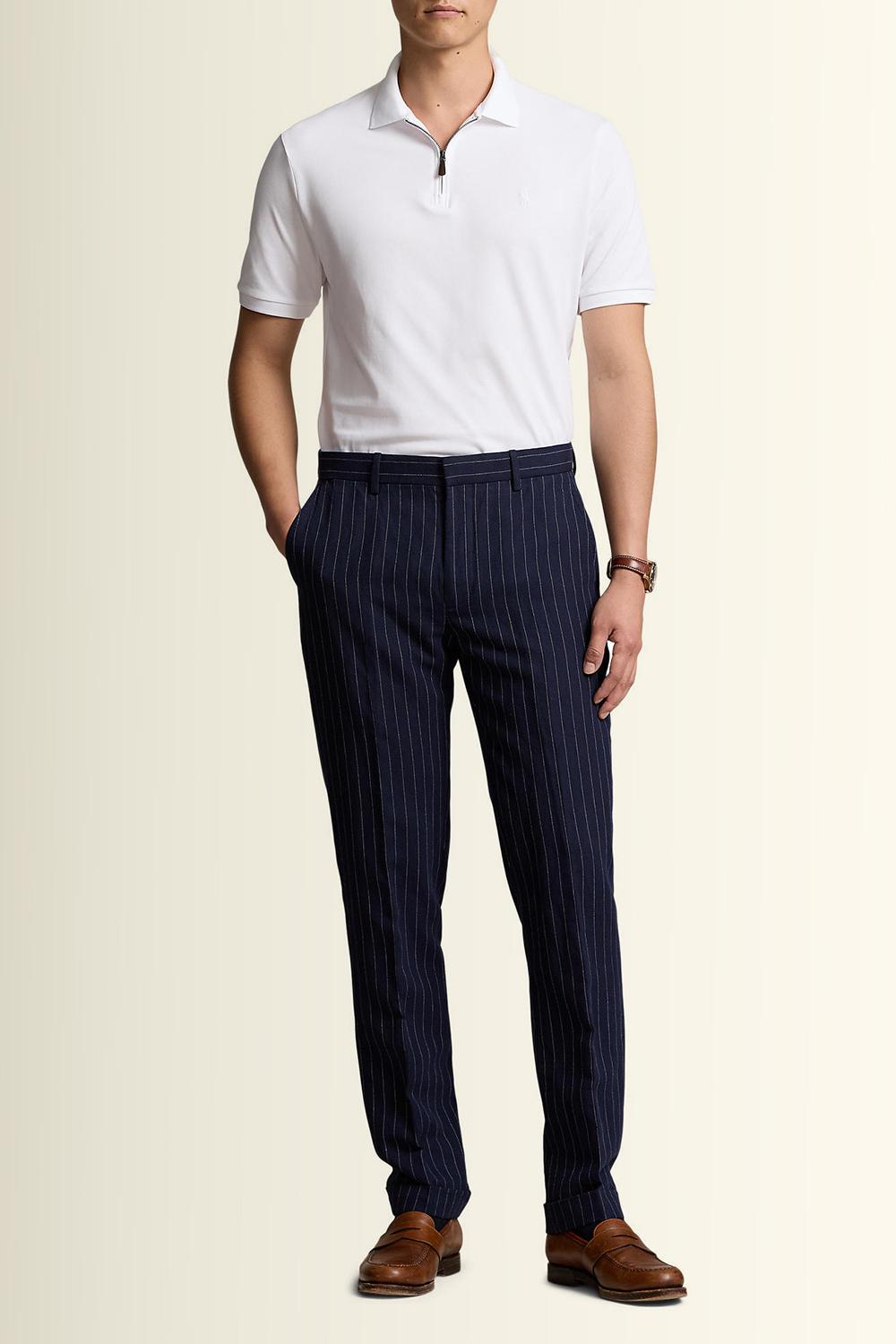 תמונת כל הלוק של חולצת פולו קצרה סלים פיט